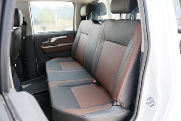 ����V7 2018�� ������ 2.0T���� 116���� ���� ����˫��Ƥ��(D19TCIE13)ͼƬ