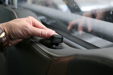 ����V7 2018�� ������ 2.0T���� 116���� ���� ����˫��Ƥ��(D19TCIE13)ͼƬ