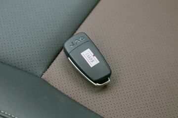 ����V7 2018�� ������ 2.0T���� 116���� ���� ����˫��Ƥ��(D19TCIE13)ͼƬ