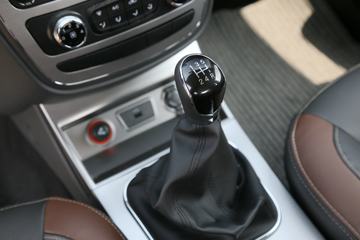 ����V7 2018�� ������ 2.0T���� 116���� ���� ����˫��Ƥ��(D19TCIE13)ͼƬ