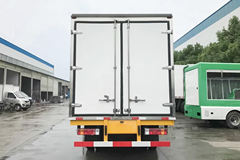 解放 J6F 150马力 4X2 4.13米冷藏车(CA5041XLCP40K17L1E5A85)