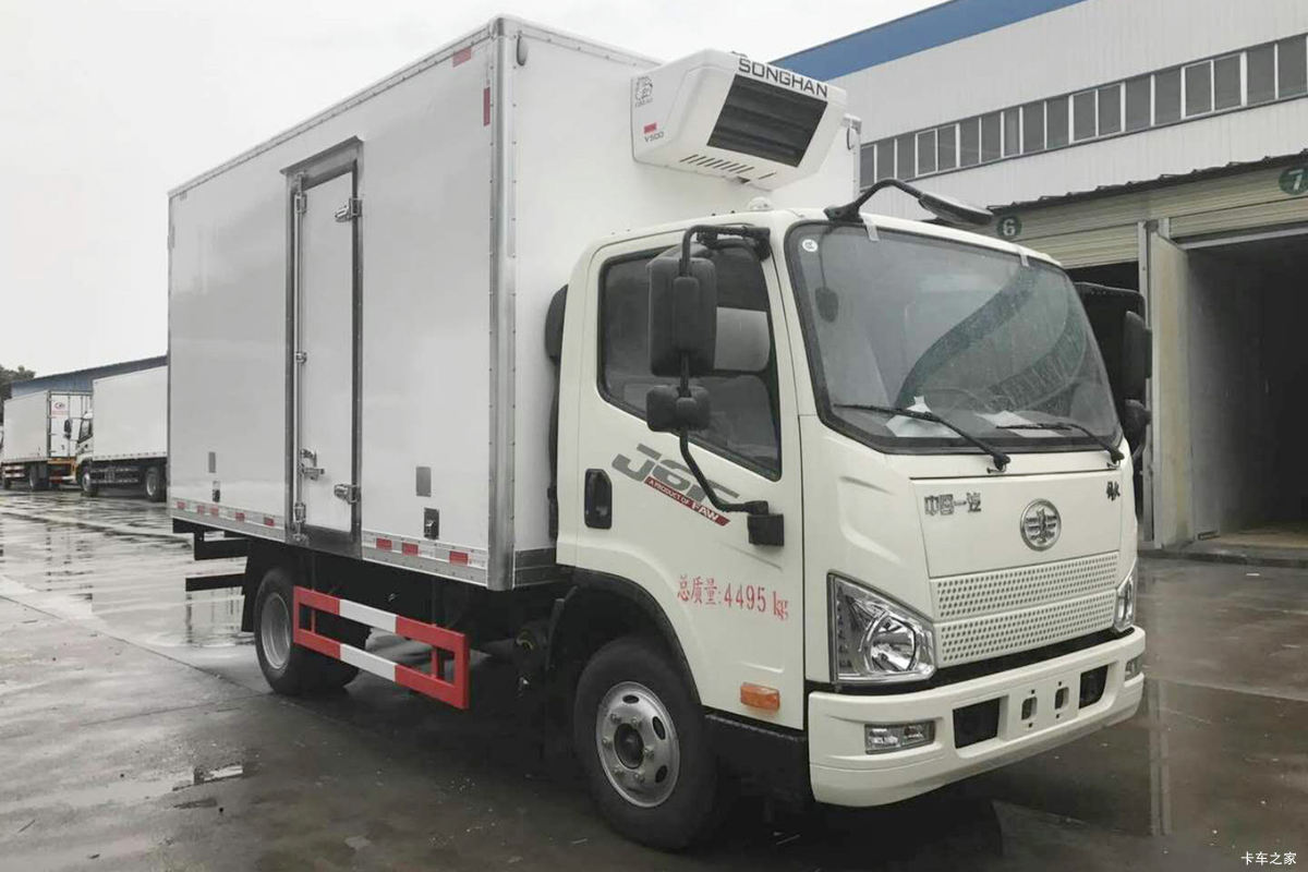 解放 J6F 150马力 4X2 4.13米冷藏车