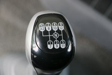 �й����� HOWO�ؿ� 340���� 6X4 5.8�׻�����ж��(�ٱ�4.77)ͼƬ