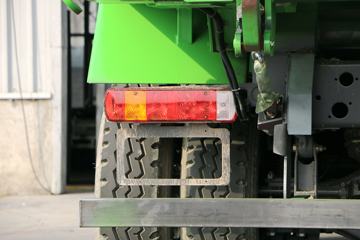 �й����� HOWO�ؿ� 340���� 6X4 5.8�׻�����ж��(�ٱ�4.77)ͼƬ