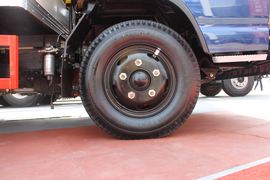 501&nbsp;载货车底盘                                                图片