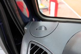 501&nbsp;载货车驾驶室                                               图片