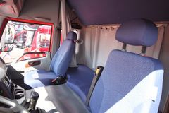 解放 奥威(J5P)重卡 310马力 6X2 LNG牵引车(CA4252P2T3EM) 解放 奥威(J5P)重卡 310马力 6X2 LNG牵引车(CA4252P2T3EM)