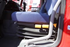 解放 奥威(J5P)重卡 310马力 6X2 LNG牵引车(CA4252P2T3EM) 解放 奥威(J5P)重卡 310马力 6X2 LNG牵引车(CA4252P2T3EM)