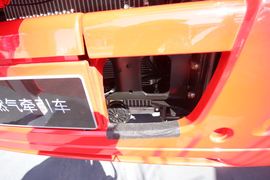 奥威J5P&nbsp;牵引车外观                                                图片