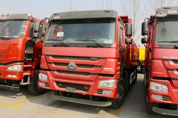 中国重汽 HOWO重卡 380马力 8X4 8.5米自卸车(ZZ3317N4667E1)