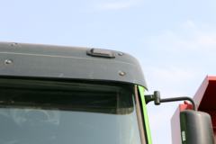 中国重汽 HOWO重卡 380马力 8X4 6.2米自卸车(ZZ3317N3267E1)