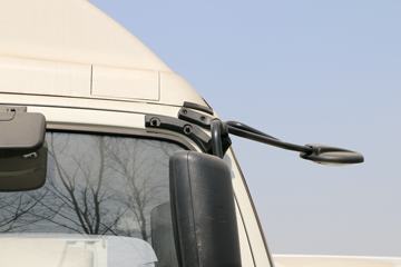 ����˧�� ��˾��W570�п� 180���� 4X2 7.66����ʽ�ػ���ͼƬ