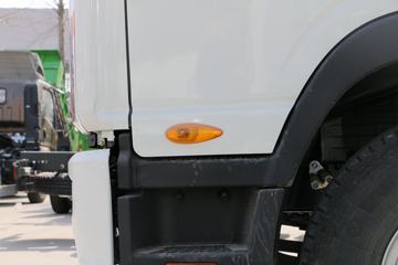 ����˧�� ��˾��W570�п� 180���� 4X2 7.66����ʽ�ػ���ͼƬ