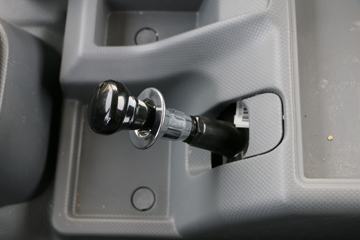 ����˧�� ��˾��W570�п� 180���� 4X2 7.66����ʽ�ػ���ͼƬ