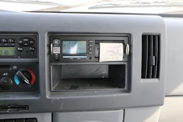 ����˧�� ��˾��W570�п� 180���� 4X2 7.66����ʽ�ػ���ͼƬ