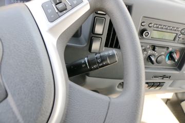 ����˧�� ��˾��W570�п� 180���� 4X2 7.66����ʽ�ػ���ͼƬ