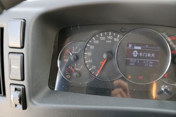 ����˧�� ��˾��W570�п� 180���� 4X2 7.66����ʽ�ػ���ͼƬ