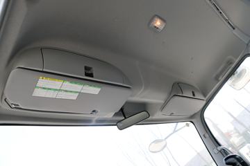 ����˧�� ��˾��W570�п� 180���� 4X2 7.66����ʽ�ػ���ͼƬ