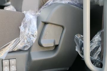 ����˧�� ��˾��W570�п� 180���� 4X2 7.66����ʽ�ػ���ͼƬ