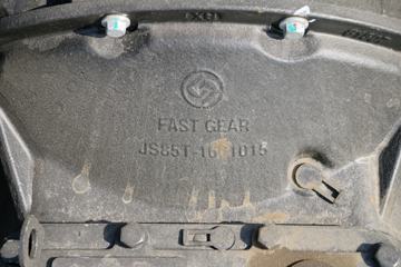 ����˧�� ��˾��W570�п� 180���� 4X2 7.66����ʽ�ػ���ͼƬ