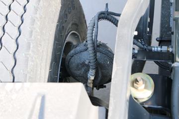 ����˧�� ��˾��W570�п� 180���� 4X2 7.66����ʽ�ػ���ͼƬ