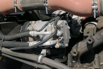 ����˧�� ��˾��W570�п� 180���� 4X2 7.66����ʽ�ػ���ͼƬ