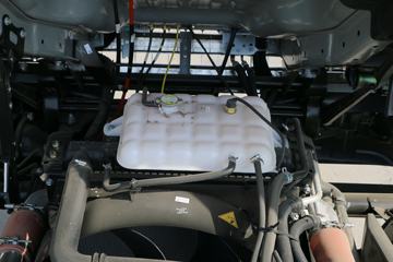 ����˧�� ��˾��W570�п� 180���� 4X2 7.66����ʽ�ػ���ͼƬ