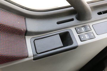 һ����� J6P�ؿ� ɽ���� 420���� 6X4 6����ж��(CA3250P66K2L2T1A1E5)ͼƬ