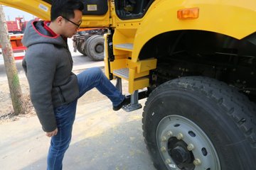 һ����� J6P�ؿ� ɽ���� 420���� 6X4 6����ж��(CA3250P66K2L2T1A1E5)ͼƬ