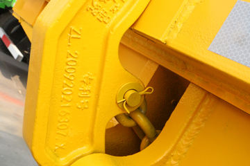 һ����� J6P�ؿ� ɽ���� 420���� 6X4 6����ж��(CA3250P66K2L2T1A1E5)ͼƬ