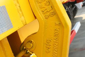 һ����� J6P�ؿ� ɽ���� 420���� 6X4 6����ж��(CA3250P66K2L2T1A1E5)ͼƬ