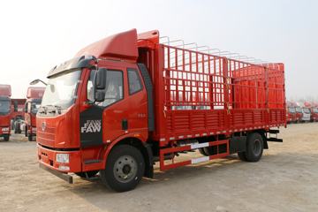 一汽解放 J6L中卡 质惠版 180马力 4X2 6.8米仓栅式载货车(CA5160CCYP62K1L4E5)外观图片