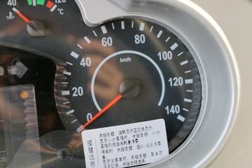 һ����� J6L�п� �ʻݰ� 180���� 4X2 6.8�ײ�դʽ�ػ���ͼƬ