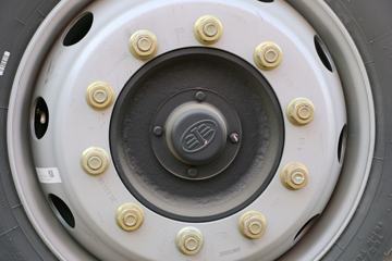 һ����� J6M�ؿ� 280���� 4X2ǣ����(CA4180P63K1A1E5)ͼƬ