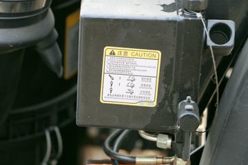 һ����� J6M�ؿ� 280���� 4X2ǣ����(CA4180P63K1A1E5)ͼƬ