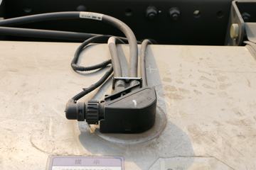 һ����� J6M�ؿ� 280���� 4X2ǣ����(CA4180P63K1A1E5)ͼƬ