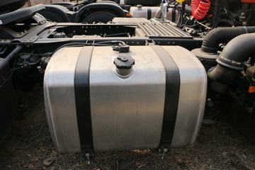 һ����� J6M�ؿ� 280���� 4X2ǣ����(CA4180P63K1A1E5)ͼƬ