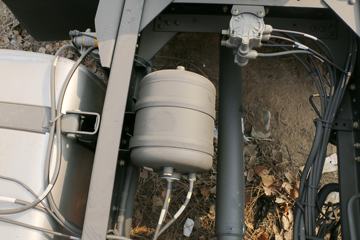 һ����� J6M�ؿ� 280���� 4X2ǣ����(CA4180P63K1A1E5)ͼƬ