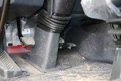 一汽解放 J6P重卡 350马力 8X4 9.5米仓栅式载货车(CA5310CCYP66K2L7T4E5)