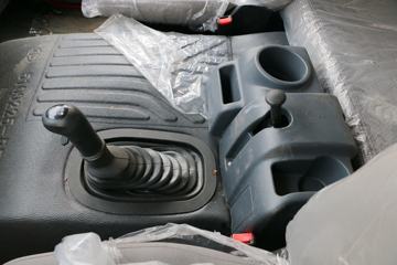 һ����� J6M�ؿ� 280���� 6X2 9.5����ʽ�ػ���(CA5250XXYP63K1L6T3E5)ͼƬ