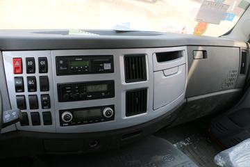 һ����� J6M�ؿ� 280���� 6X2 9.5����ʽ�ػ���(CA5250XXYP63K1L6T3E5)ͼƬ