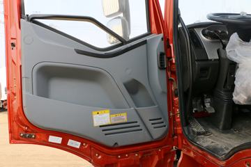 һ����� J6M�ؿ� 280���� 6X2 9.5����ʽ�ػ���(CA5250XXYP63K1L6T3E5)ͼƬ