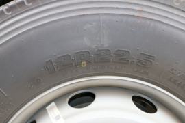 解放J6M&nbsp;载货车底盘                                                图片