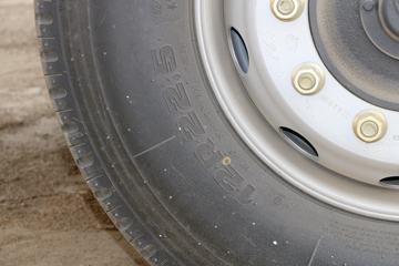 һ����� J6M�ؿ� 280���� 6X2 9.5����ʽ�ػ���(CA5250XXYP63K1L6T3E5)ͼƬ