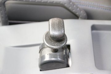 ��� J6F 130���� 4.21�׵����Ῠ����(6��)(CA5046XXYP40K2L1E5A84-3)ͼƬ