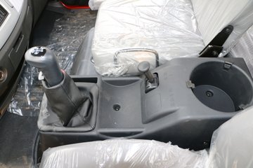 һ����� J6L�п� 180���� 4X2 6.8�������ػ���(8��)ͼƬ