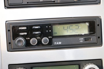 һ����� J6L�п� 180���� 4X2 6.8�������ػ���(8��)ͼƬ