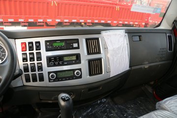 һ����� J6L�п� 180���� 4X2 6.8�������ػ���(8��)ͼƬ