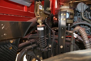 һ����� J6L�п� 180���� 4X2 6.8�������ػ���(8��)ͼƬ