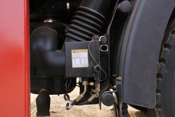 һ����� J6L�п� 180���� 4X2 6.8�������ػ���(8��)ͼƬ